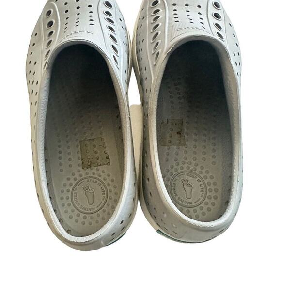 Native Jefferson Classic Slip On Shoe Women's 7 Gray White Lightweight - Picture 5 of 7